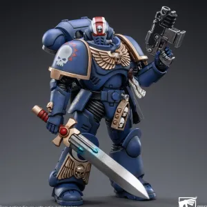 WARHAMMER 40K Ultramarines Primaris Lieutenant Erastus Garden Ornament Toy Sculpture