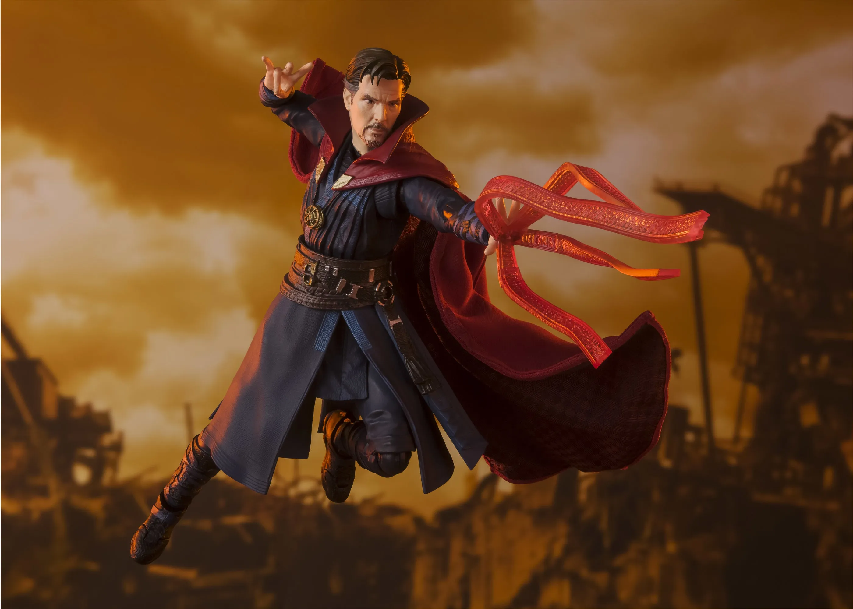 Metallic Finish Constant Companion S.H.FIGUARTS AVENGERS INFINITY WAR DOCTOR STRANGE TITAN