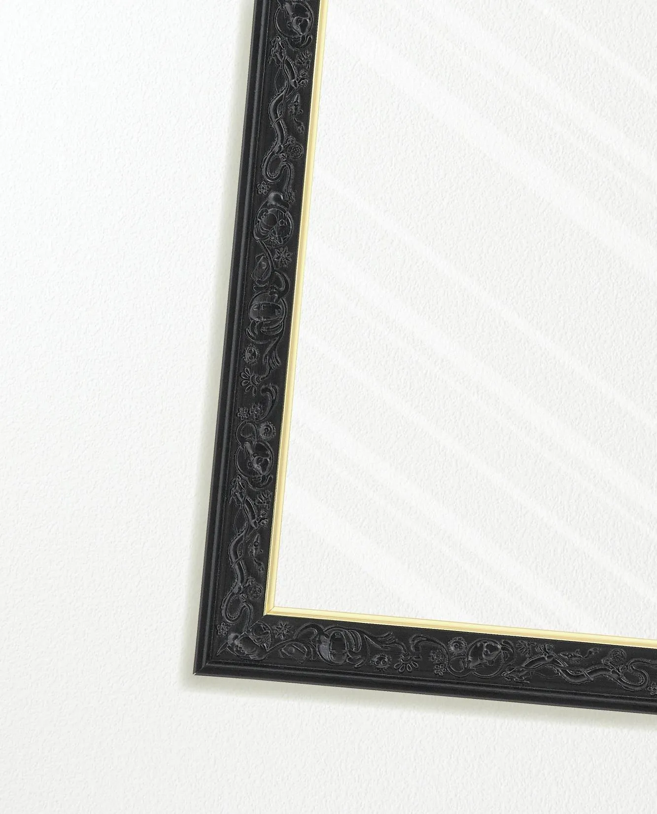 Minimalist Design Spirited Away: 126 Piece Artcrystal Puzzle Size Frame (Black Ink)