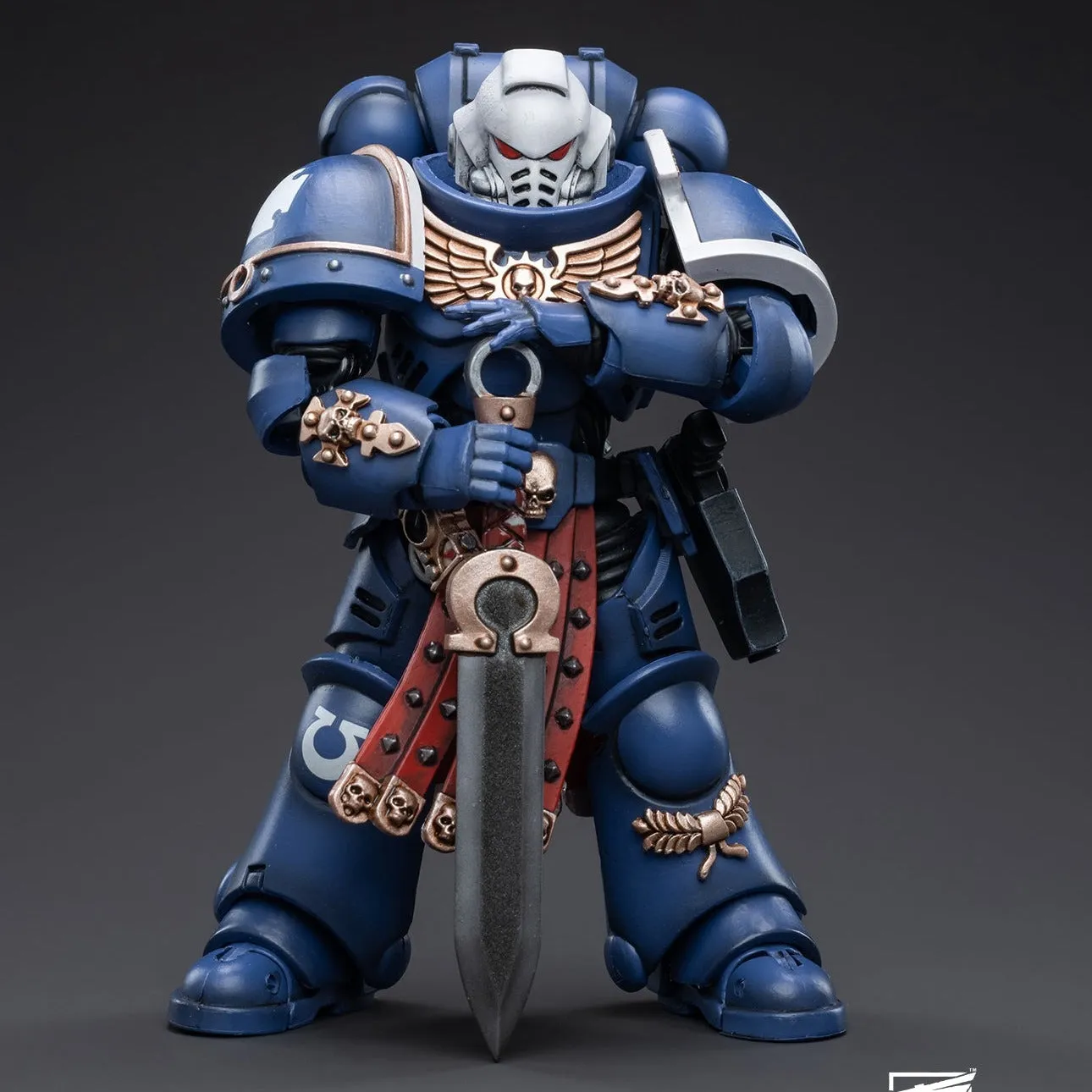 WARHAMMER 40K Ultramarines Primaris Assault Veteran Intercessor Staff Pick