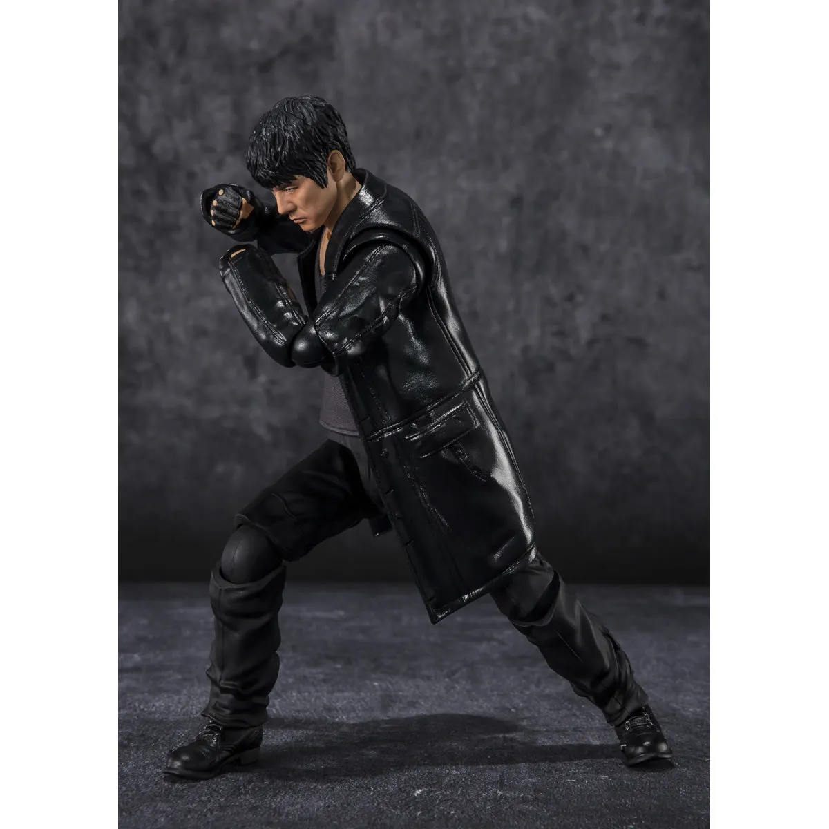 S.H.Figuarts MINAMI KOTARO (KAMEN RIDER BLACK SUN) Maximalist Art Entryway Accent